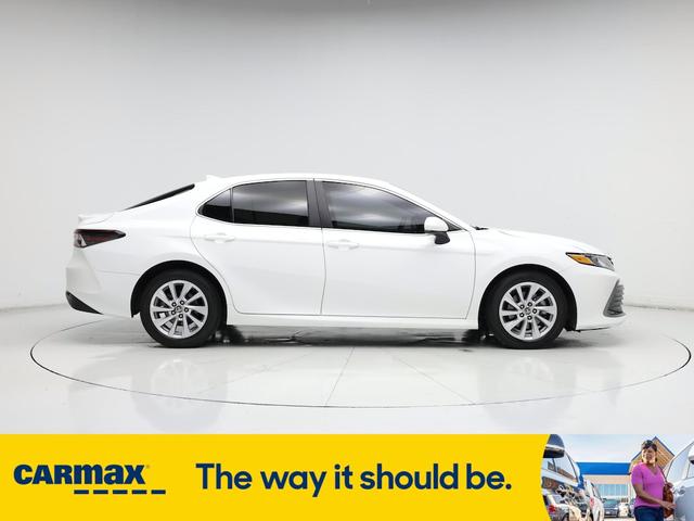 Photo of 2023 White Toyota Camry
