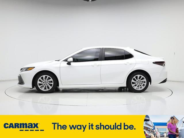 Photo of 2023 White Toyota Camry