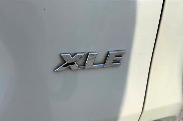 Photo of 2022 Blizzard Pearl Toyota RAV4