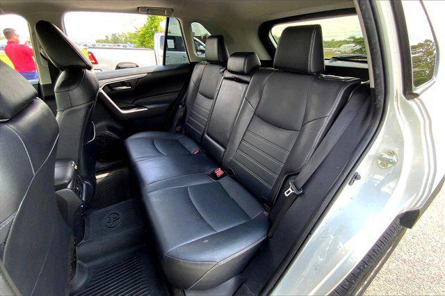 Photo of 2022 Blizzard Pearl Toyota RAV4