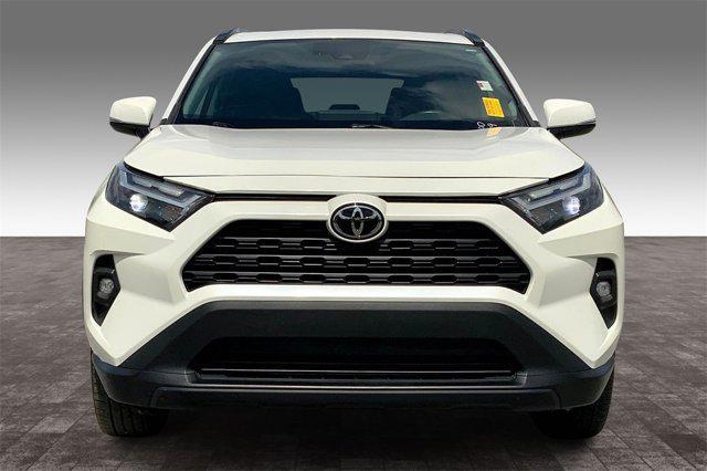 Photo of 2022 Blizzard Pearl Toyota RAV4