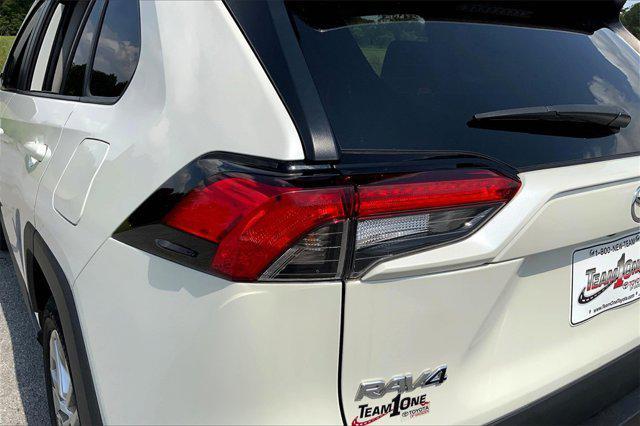 Photo of 2022 Blizzard Pearl Toyota RAV4