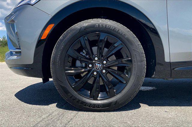 Photo of 2024 Moonstone Gray Metallic Buick Envista