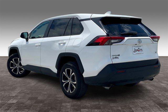 Photo of 2022 White Toyota RAV4