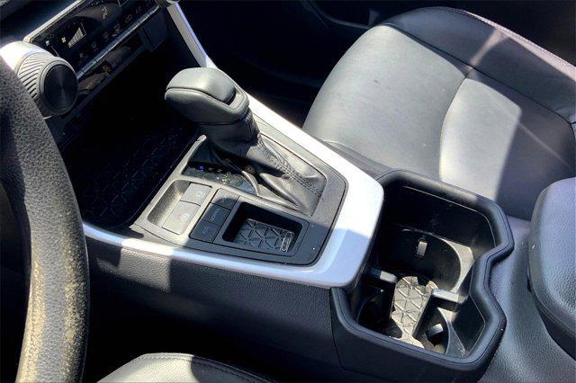 Photo of 2022 White Toyota RAV4