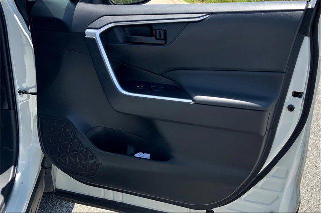 Photo of 2022 White Toyota RAV4