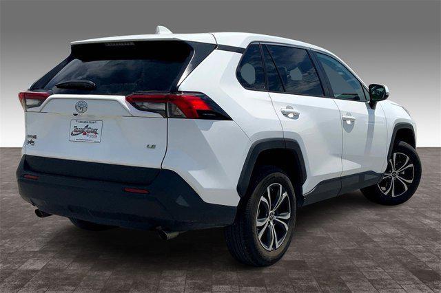Photo of 2022 White Toyota RAV4