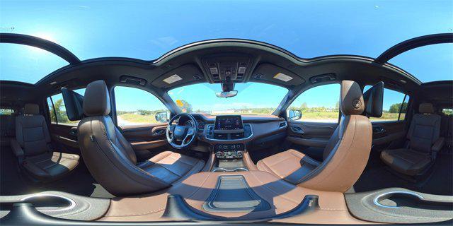 Photo of 2021 Iridescent Pearl Tricoat Chevrolet Suburban