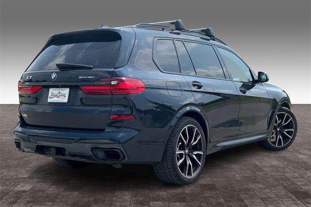 Photo of 2022 Carbon Black Metallic BMW X7