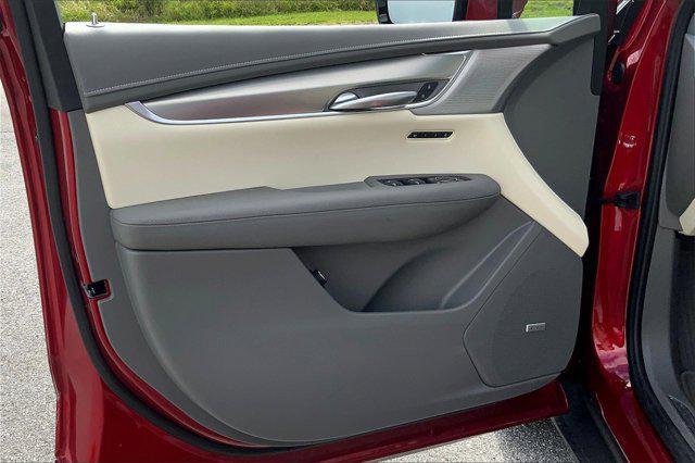 Photo of 2025 Radiant Red Tintcoat Cadillac XT5