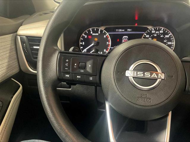Photo of 2023 Pearl White Tricoat Nissan Rogue
