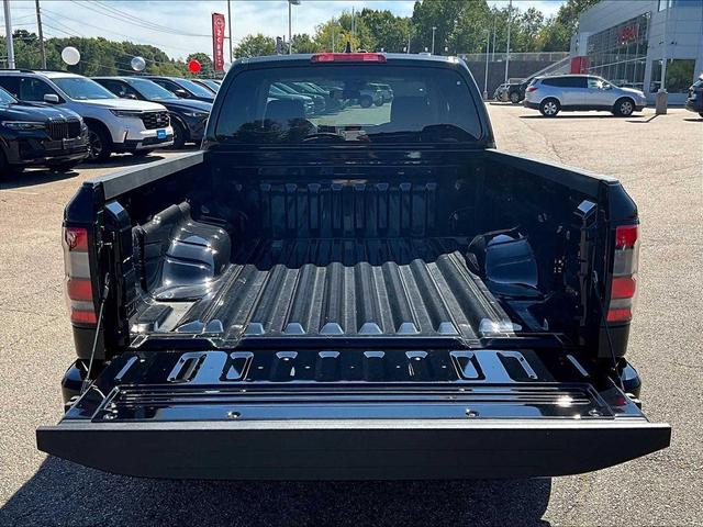 Photo of 2025 Super Black Nissan Frontier