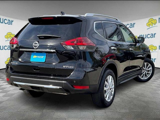 Photo of 2019 Magnetic Black Pearl Nissan Rogue