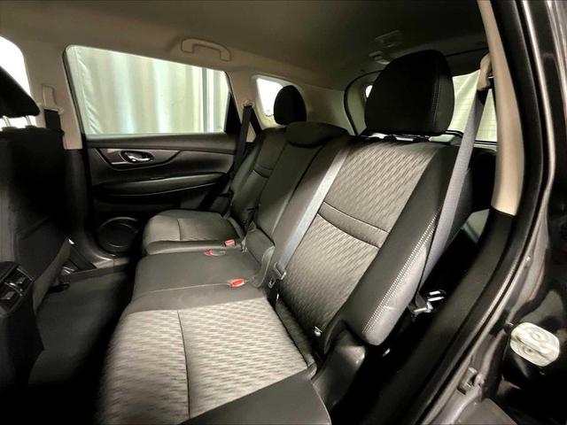 Photo of 2019 Magnetic Black Pearl Nissan Rogue