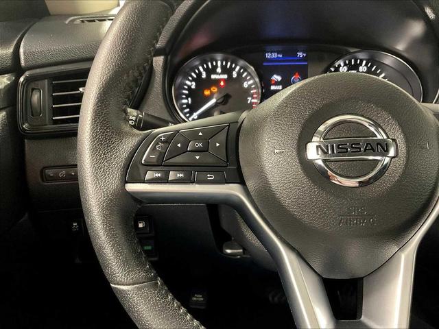 Photo of 2019 Magnetic Black Pearl Nissan Rogue