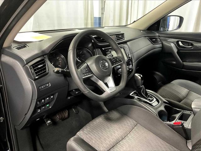 Photo of 2019 Magnetic Black Pearl Nissan Rogue