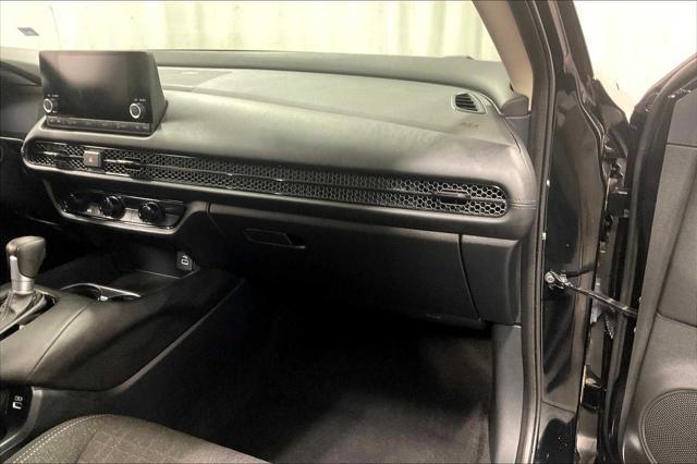 Photo of 2023 Crystal Black Pearl Honda HR-V