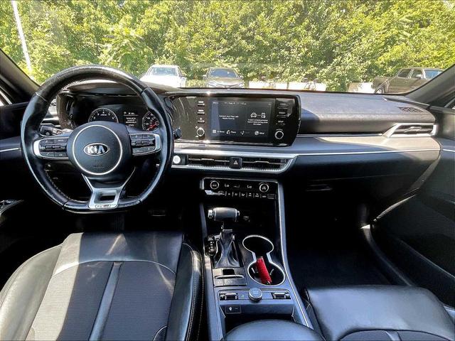 Photo of 2021 Glacial White Pearl Kia K5