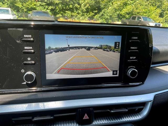 Photo of 2021 Glacial White Pearl Kia K5