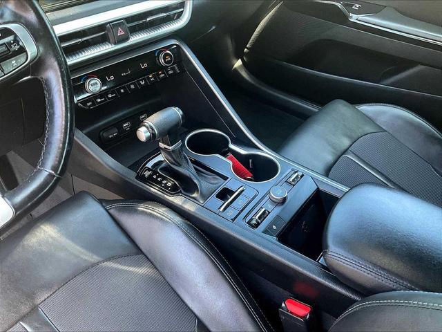 Photo of 2021 Glacial White Pearl Kia K5