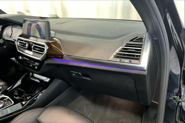 Photo of 2022 Black Sapphire Metallic BMW X3