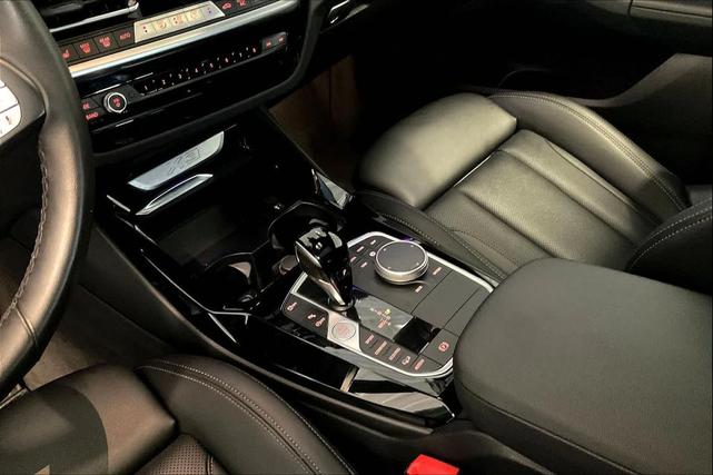 Photo of 2022 Black Sapphire Metallic BMW X3