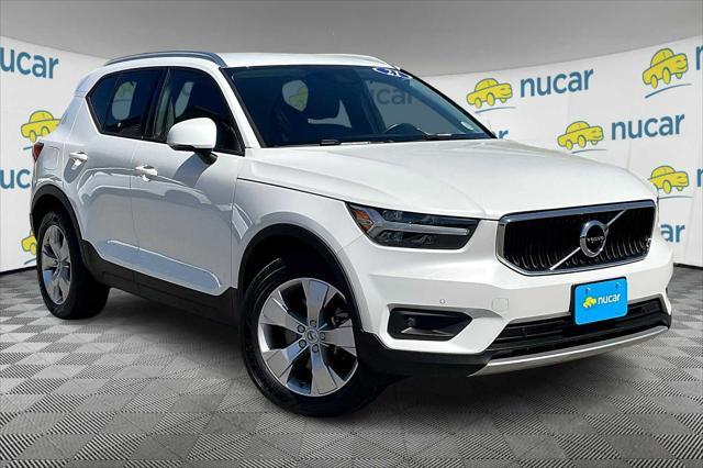 2021 Volvo XC40