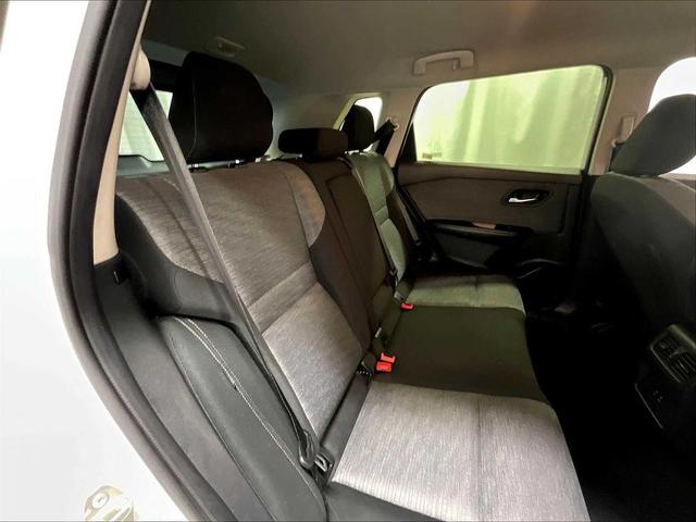 Photo of 2023 Pearl White Tricoat Nissan Rogue