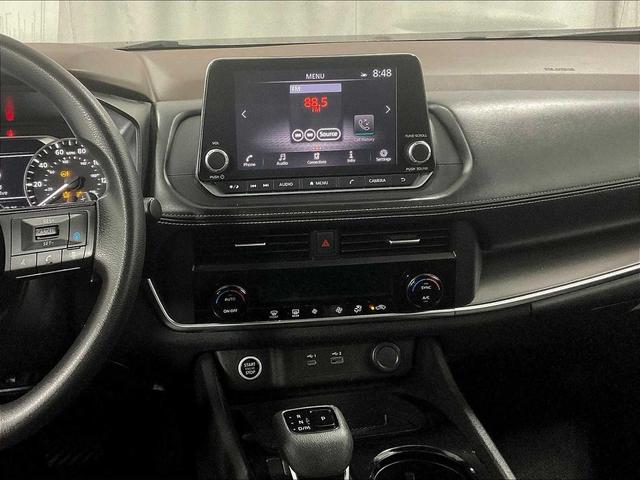 Photo of 2023 Pearl White Tricoat Nissan Rogue