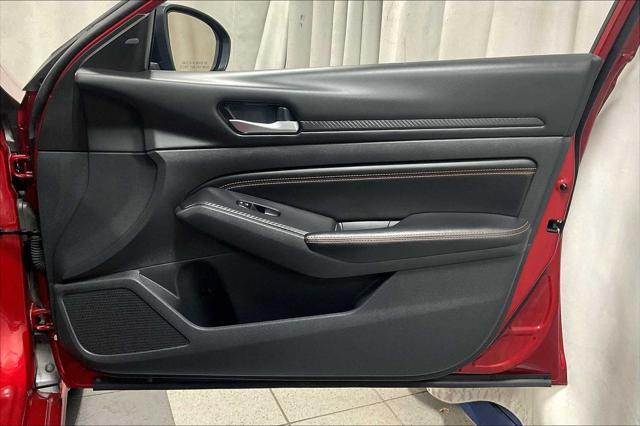 Photo of 2021 Scarlet Ember Tintcoat Nissan Altima