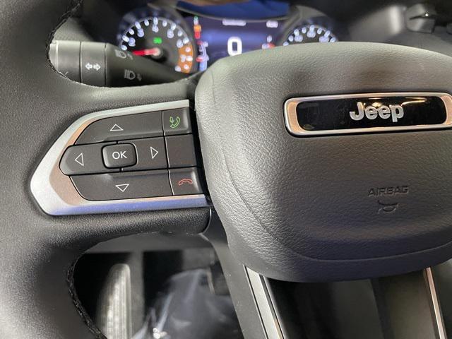 Photo of 2025 Hydro Blue Pearlcoat Jeep Compass
