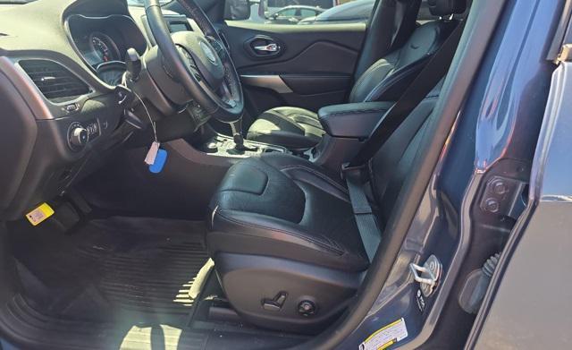 Photo of 2021 Slate Blue Pearlcoat Jeep Cherokee