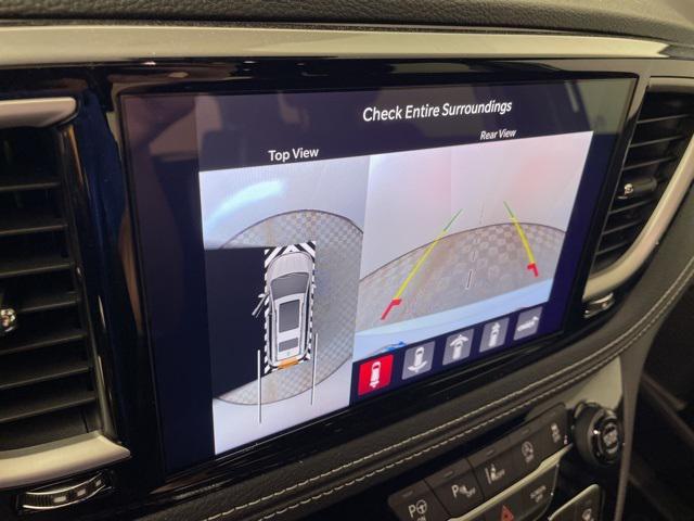 Photo of 2025 Bright White Clearcoat Chrysler Pacifica