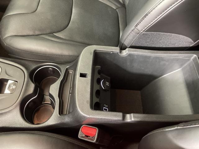 Photo of 2018 Bright White Clearcoat Jeep Cherokee