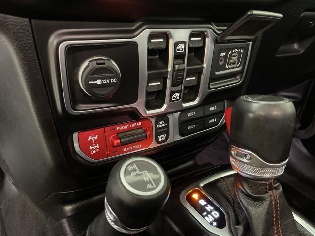 Photo of 2020 Black Clearcoat Jeep Gladiator