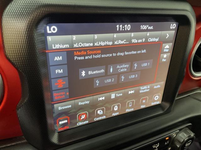 Photo of 2020 Black Clearcoat Jeep Gladiator