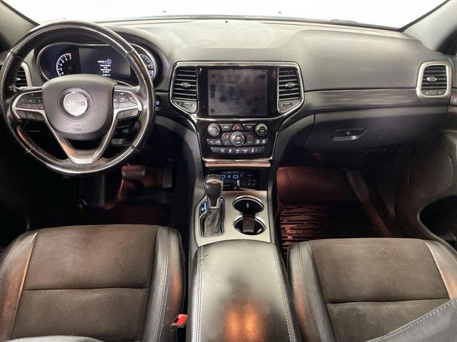 Photo of 2020 Bright White Clearcoat Jeep Grand Cherokee
