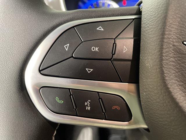 Photo of 2025 Fathom Blue Pearlcoat Chrysler Pacifica