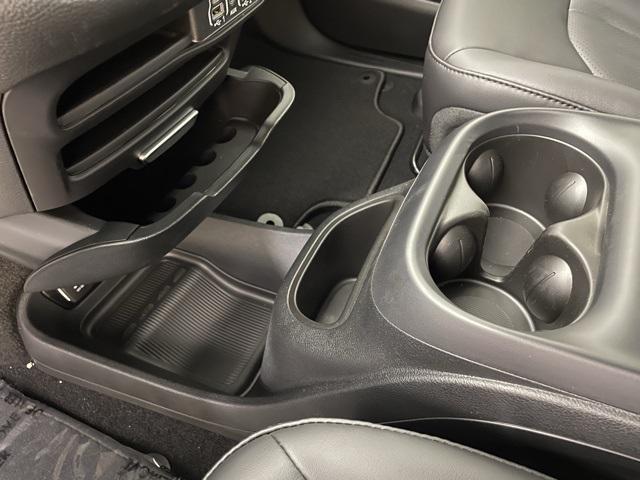 Photo of 2025 Bright White Clearcoat Chrysler Pacifica