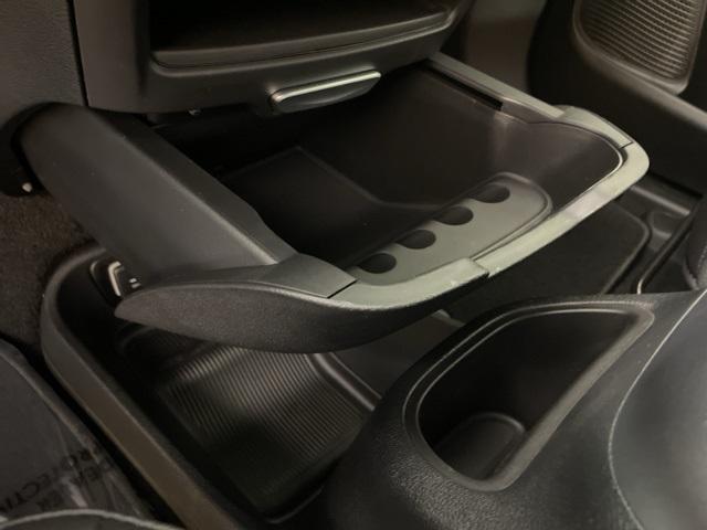 Photo of 2025 Bright White Clearcoat Chrysler Pacifica