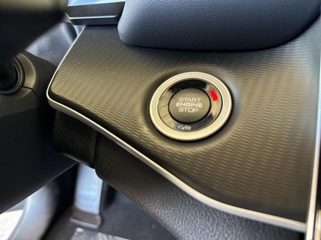 Photo of 2025 Baltic Gray Metallic Clearcoat Jeep Grand Cherokee L
