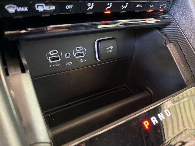 Photo of 2025 Baltic Gray Metallic Clearcoat Jeep Grand Cherokee L