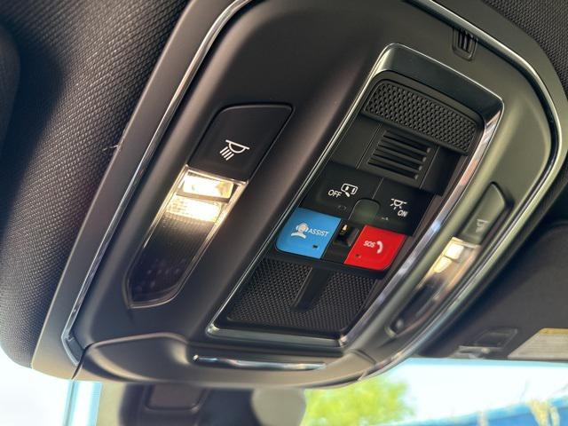 Photo of 2025 Baltic Gray Metallic Clearcoat Jeep Grand Cherokee L