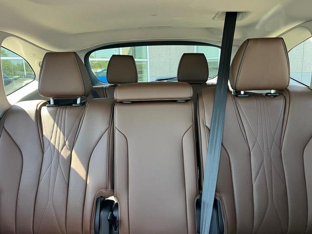 Photo of 2026 Majestic Black Pearl Acura MDX