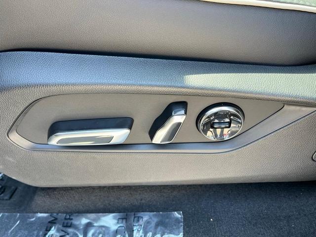 Photo of 2026 Solar Silver Metallic Acura MDX