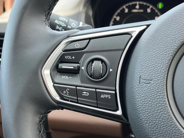 Photo of 2025 Platinum White Pearl Acura RDX