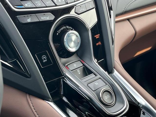 Photo of 2025 Platinum White Pearl Acura RDX