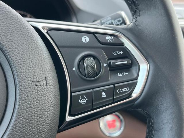 Photo of 2025 Platinum White Pearl Acura RDX