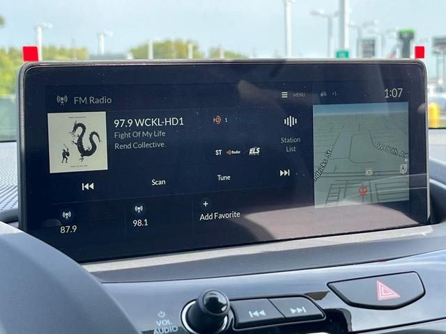 Photo of 2025 Platinum White Pearl Acura RDX