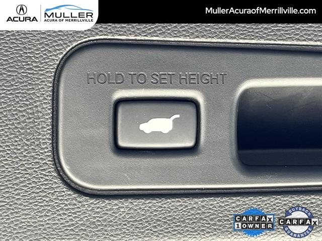 Photo of 2025 Majestic Black Pearl Acura MDX